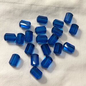 SWAROVSKI CAPRI BLUE TUBULAR 1970’s Vintage Beads 9 x 6 mm lot of 48 💙💙💙